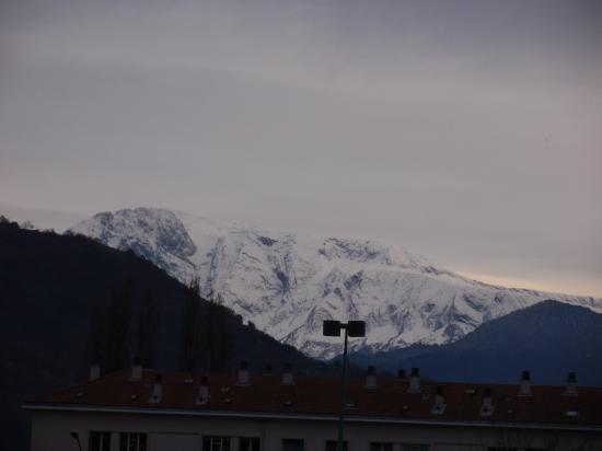 la ville et la montagne